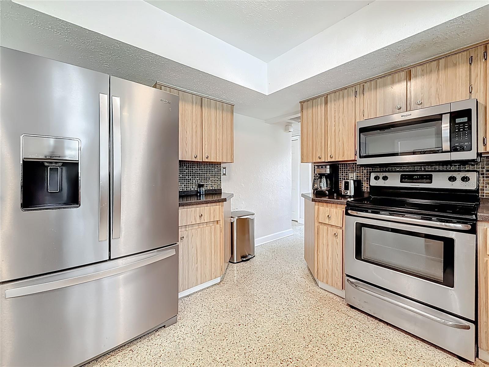JACOBSENS REP L A - Residential