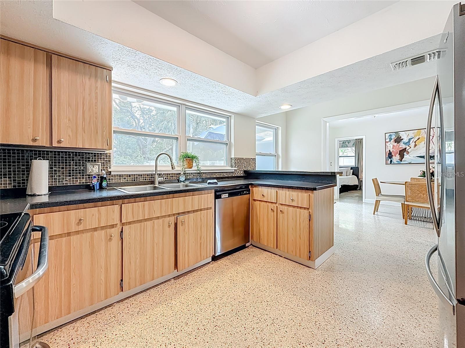 JACOBSENS REP L A - Residential