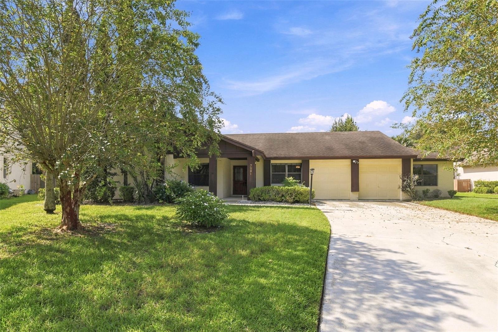 7201 MOSS LEAF LANE