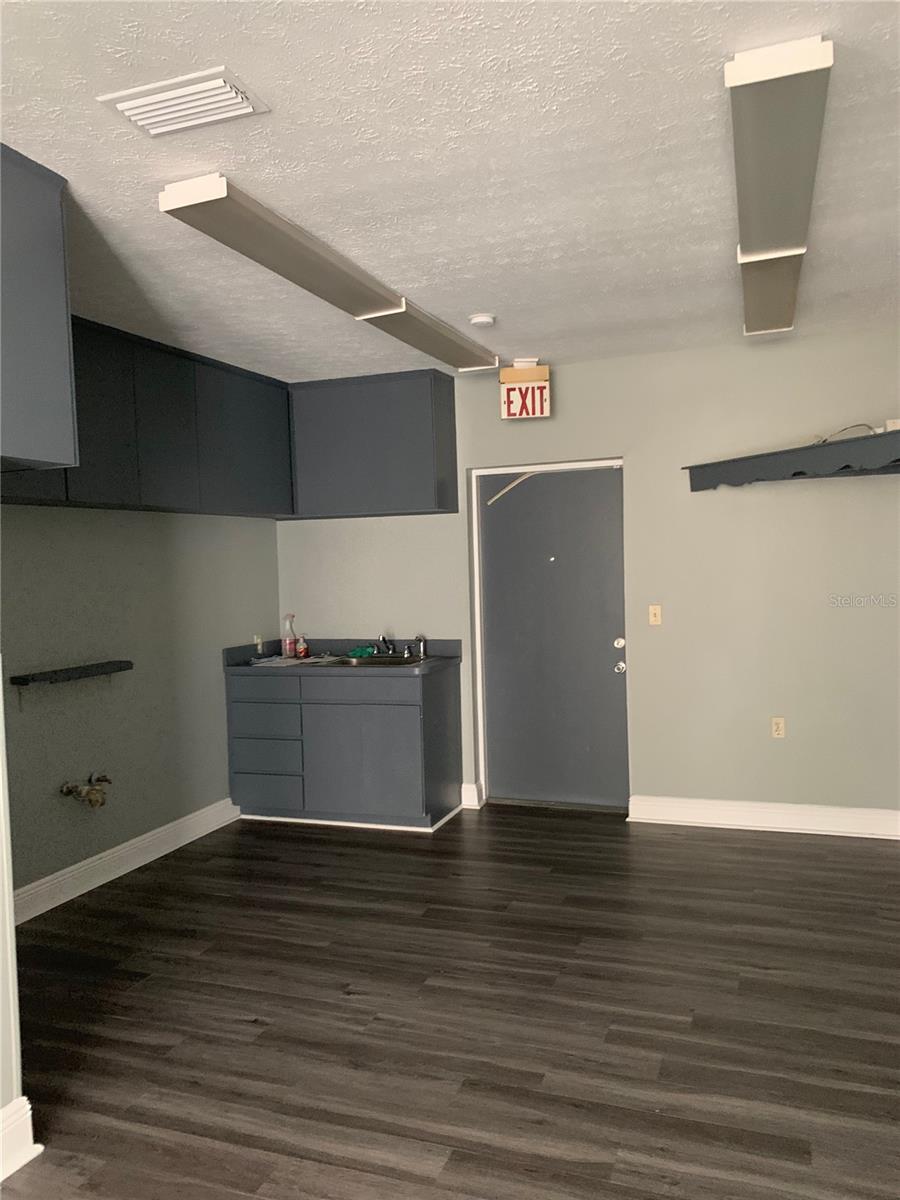 PRESHA SUB - Commercial Lease