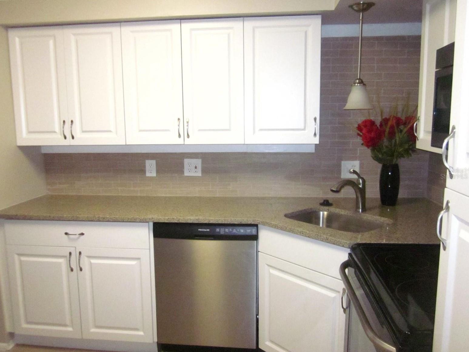 ON TOP OF THE WORLD - Residential Lease