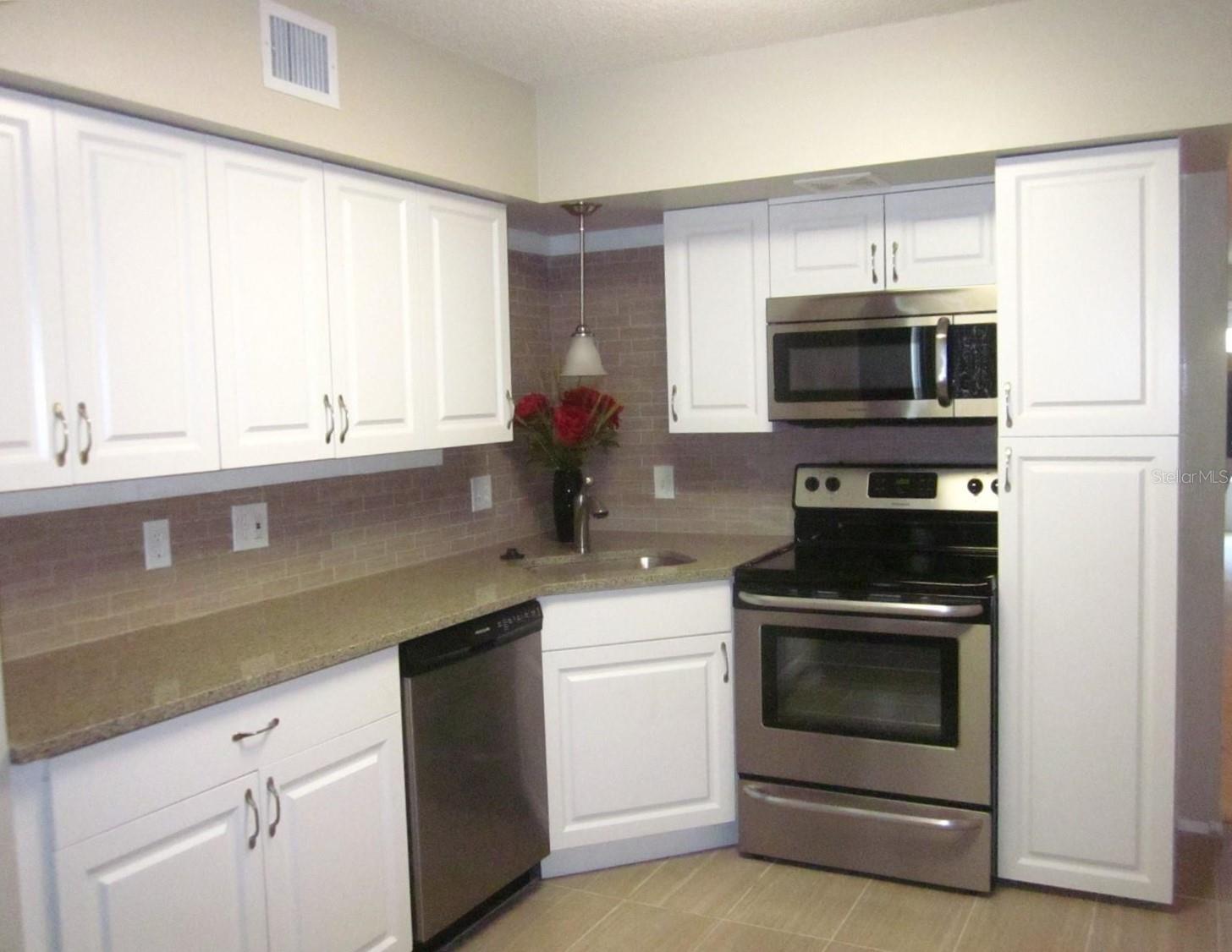 ON TOP OF THE WORLD - Residential Lease