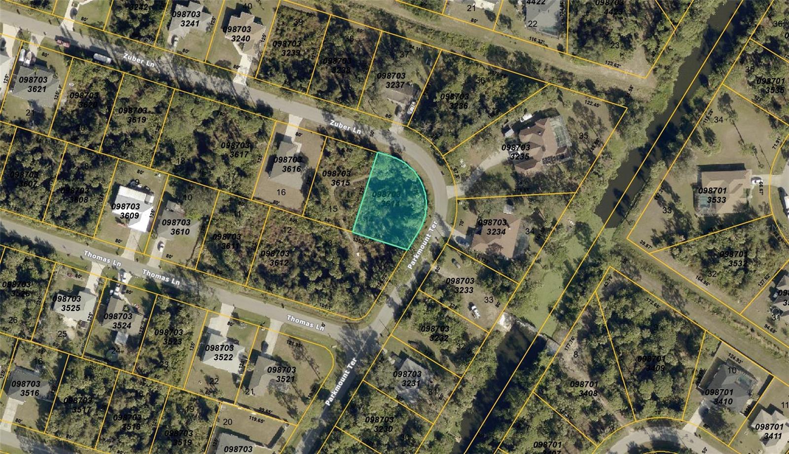 This great oversized corner lot is your chance to own a prime piece of land in a growing area! Sitting on a generous corner, this lot gives you extra space, more privacy, and endless design options for your future home. Whether you’re ready to build now or want to hold onto it as an investment, this is a smart move you won’t regret. Located right in the heart of town, the lot is close to schools, shopping centers, and tons of popular restaurants. Everything you need is just minutes away. Imagine living close to your favorite coffee shop, grocery store, and all the places you love to visit. Need help finding a builder? No problem. We’ve got a list of trusted, local builders ready to bring your vision to life. Don’t miss out on this rare opportunity. Big lots like this in central locations don’t last long. Make your offer today and take the first step toward something great!
