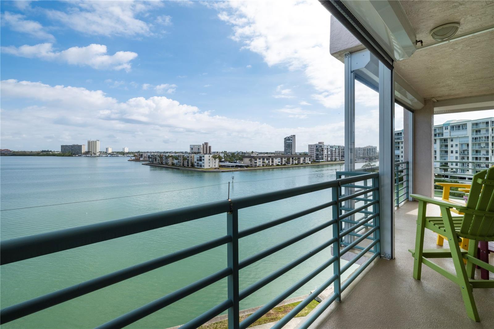 CORAL POINTE - Residential