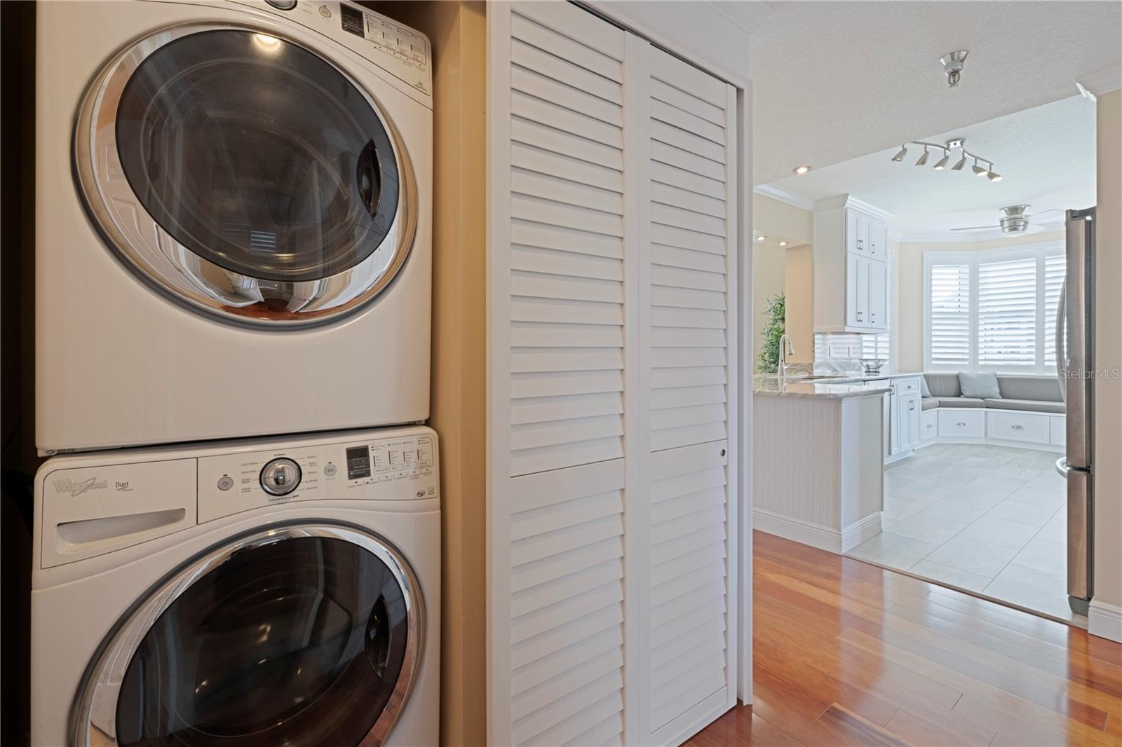 CORAL POINTE - Residential