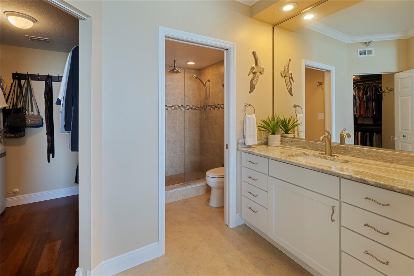 CORAL POINTE - Residential