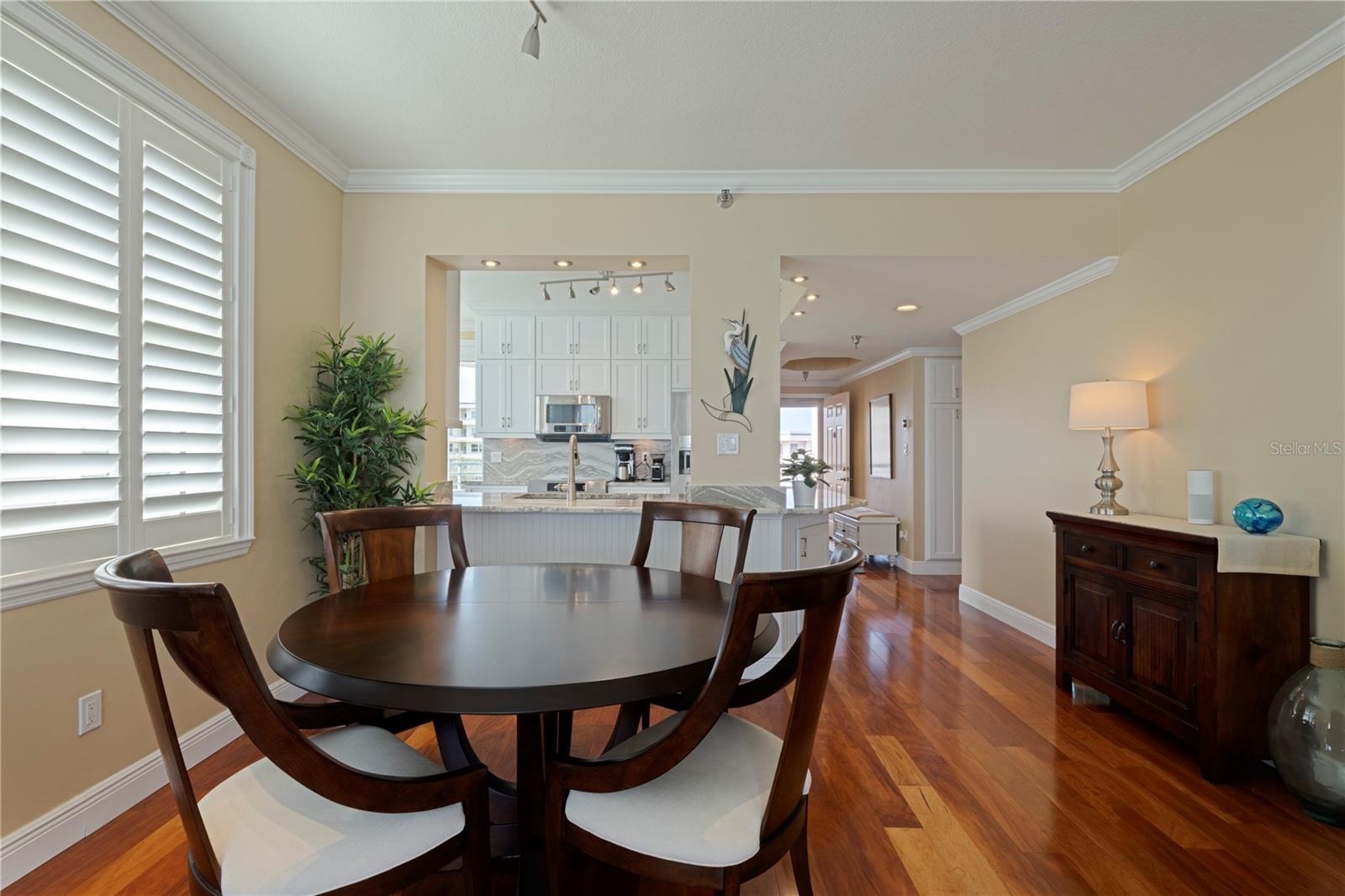 CORAL POINTE - Residential