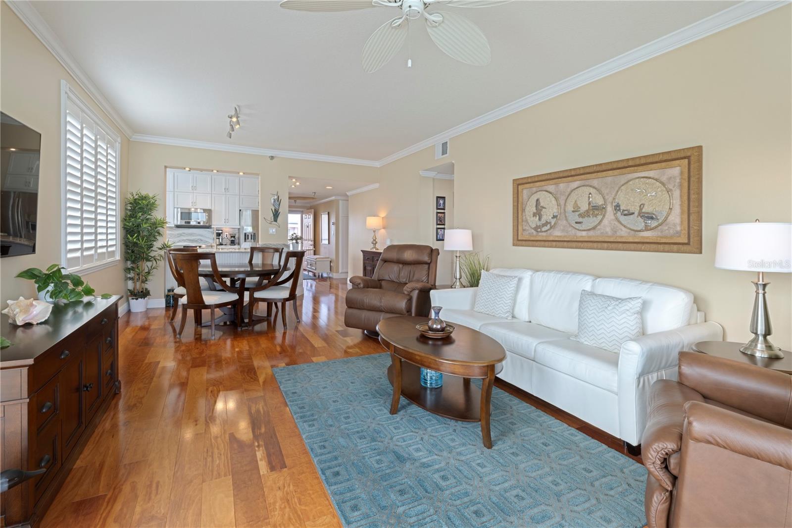 CORAL POINTE - Residential