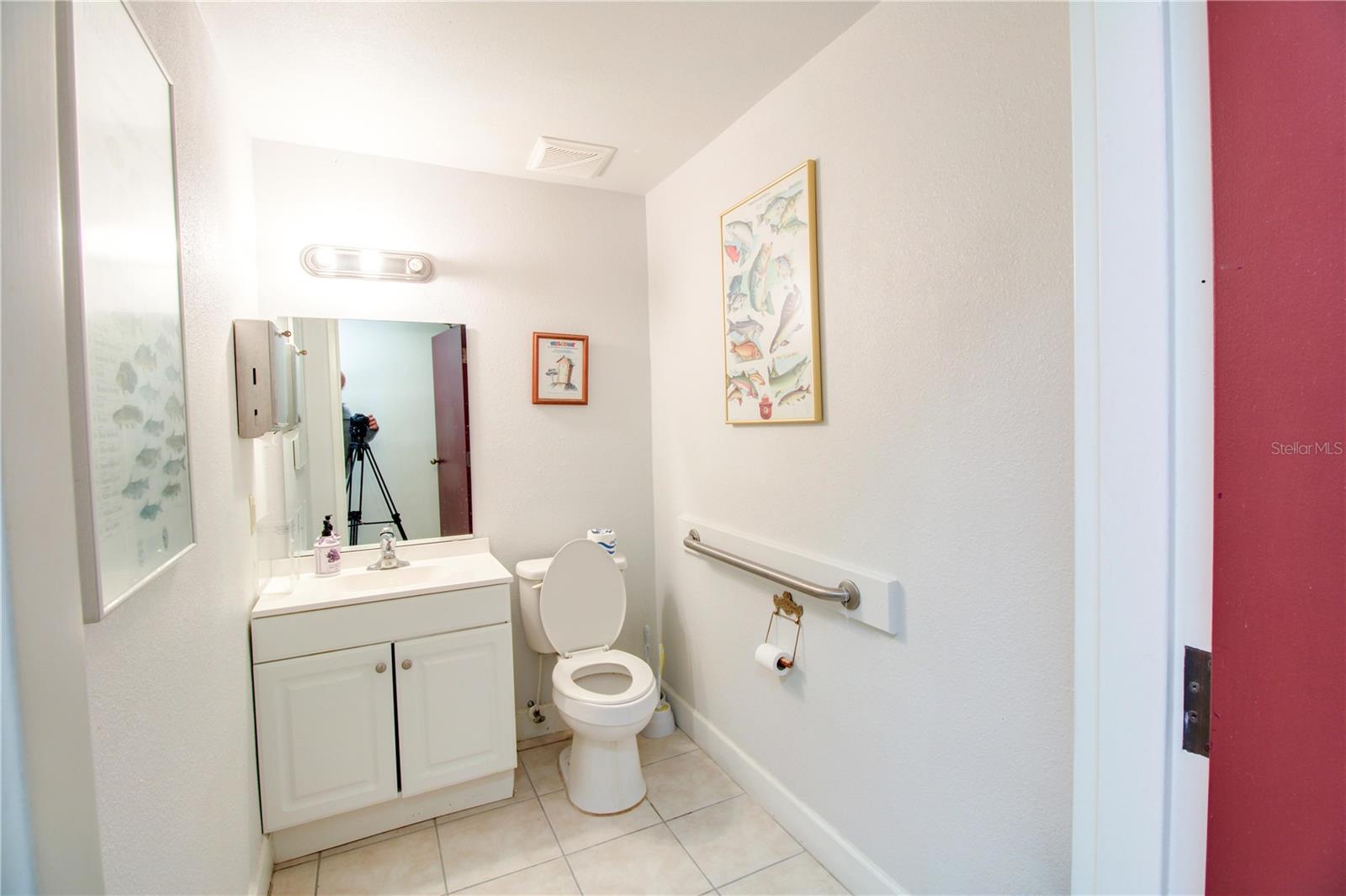 EUSTIS POLAK - Commercial Sale