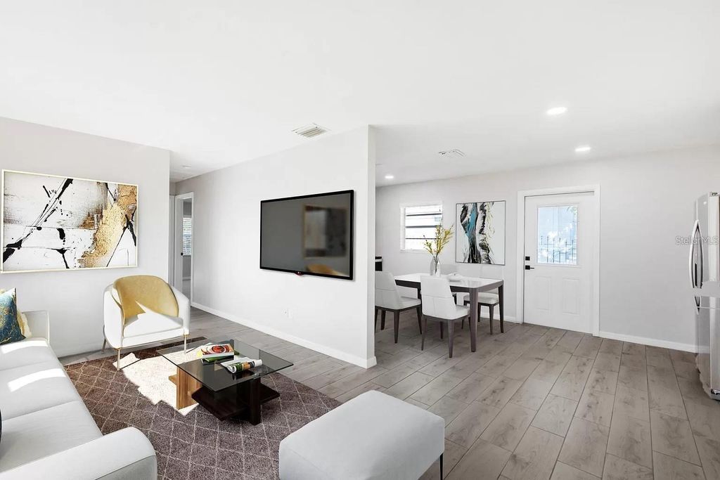 Photo of 6521 S Englewood Avenue, Tampa, FL 33611 (MLS # TB8479058)