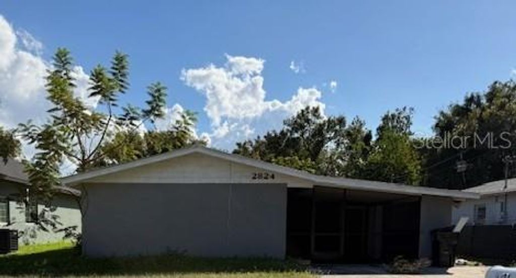 Photo of 2824 Avenue Q NW, Winter Haven, FL 33881 (MLS # S5138109)
