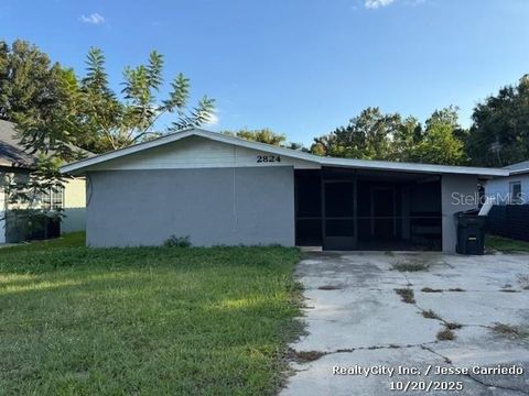 Photo of 2824 Avenue Q NW, Winter Haven, FL 33881 (MLS # S5138109)