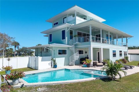 Tiny photo for 12010 W Bayshore Drive, Crystal River, FL 34429 (MLS # G5109668)