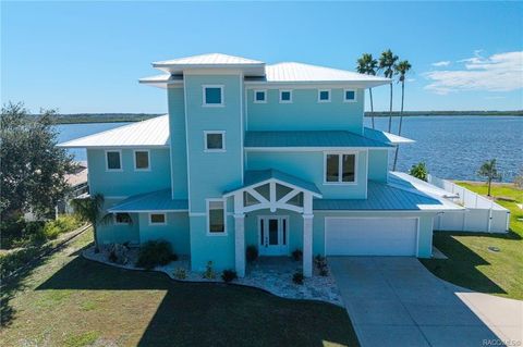 Photo of 12010 W Bayshore Drive, Crystal River, FL 34429 (MLS # G5109668)