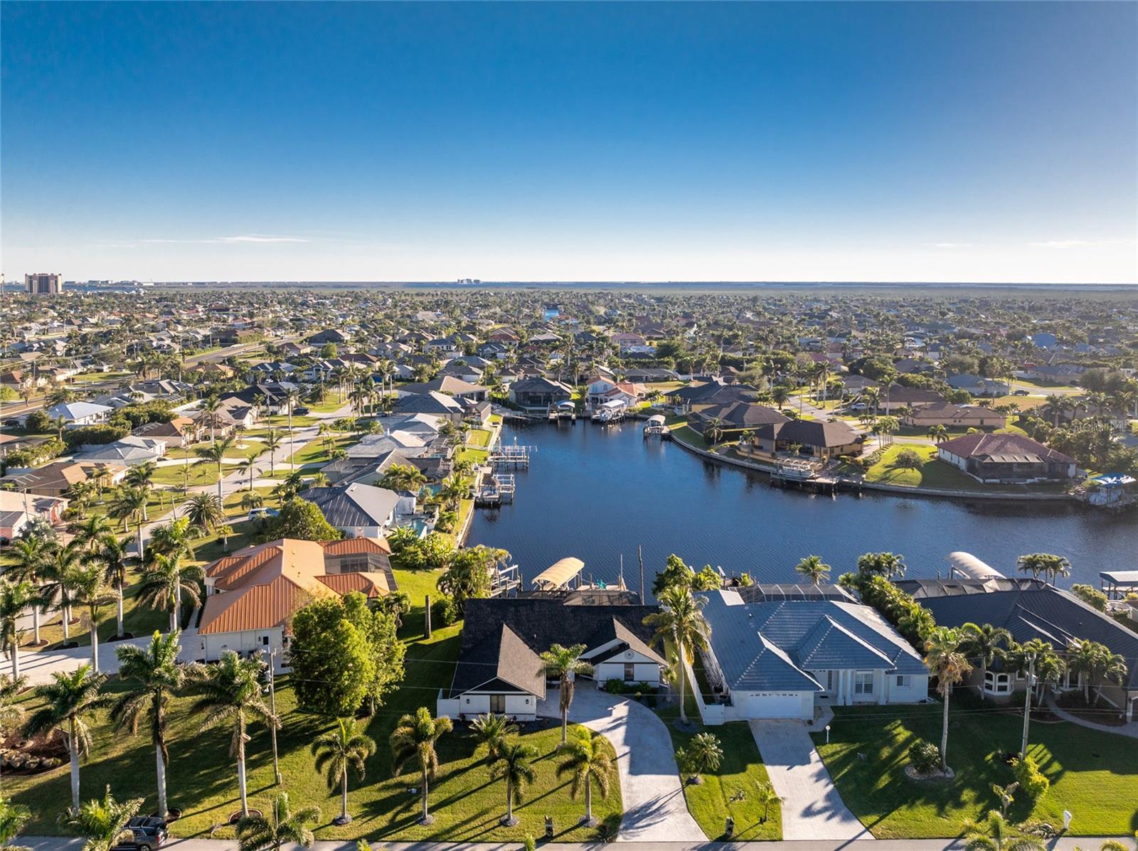 CAPE CORAL - Residential