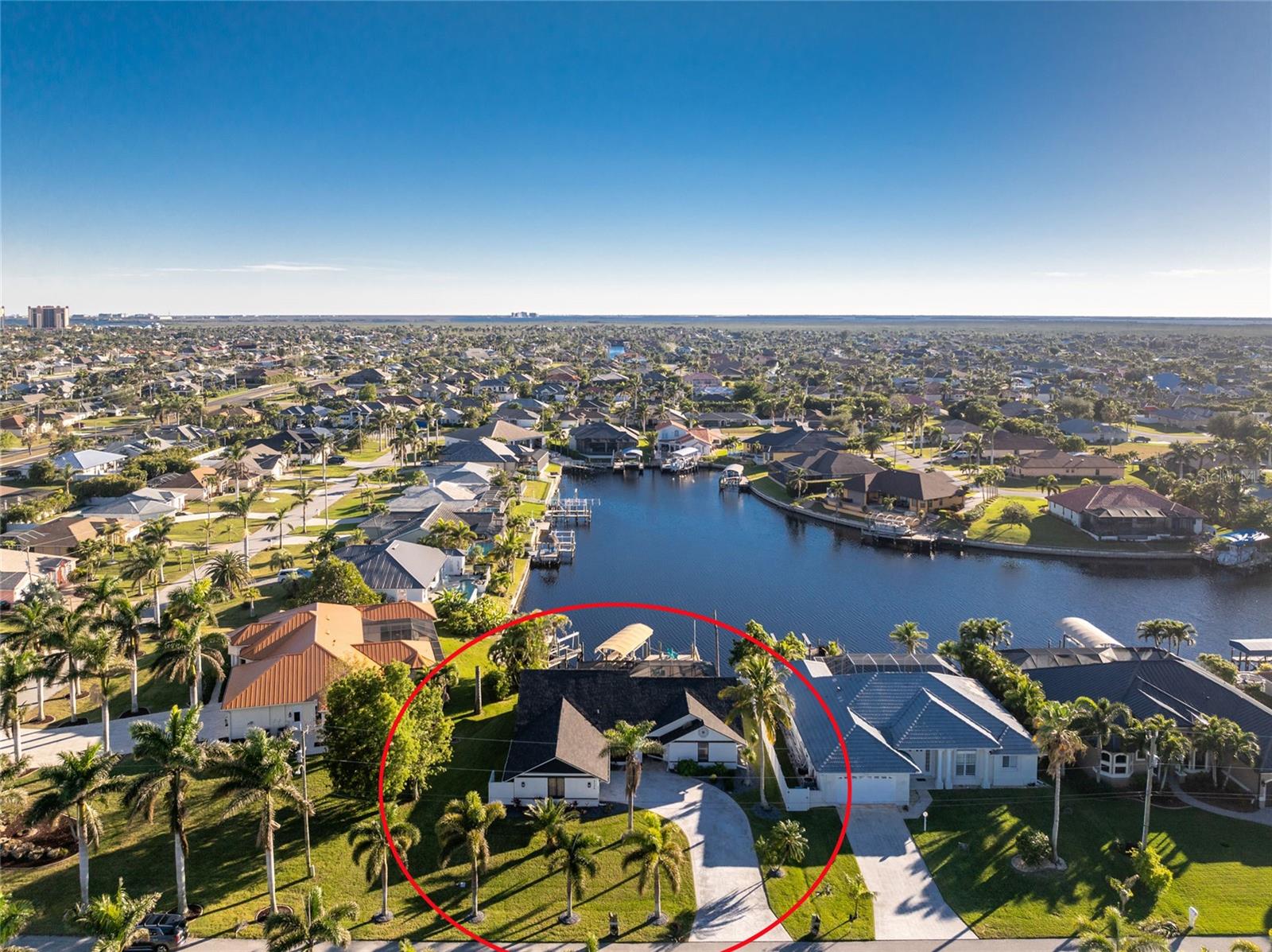 CAPE CORAL - Residential
