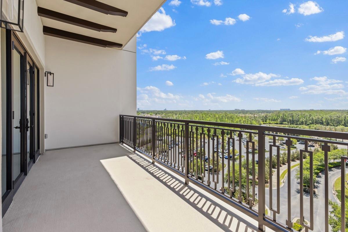GOLDEN OAK FLORIAN PARK CONDOMINIUM - Residential