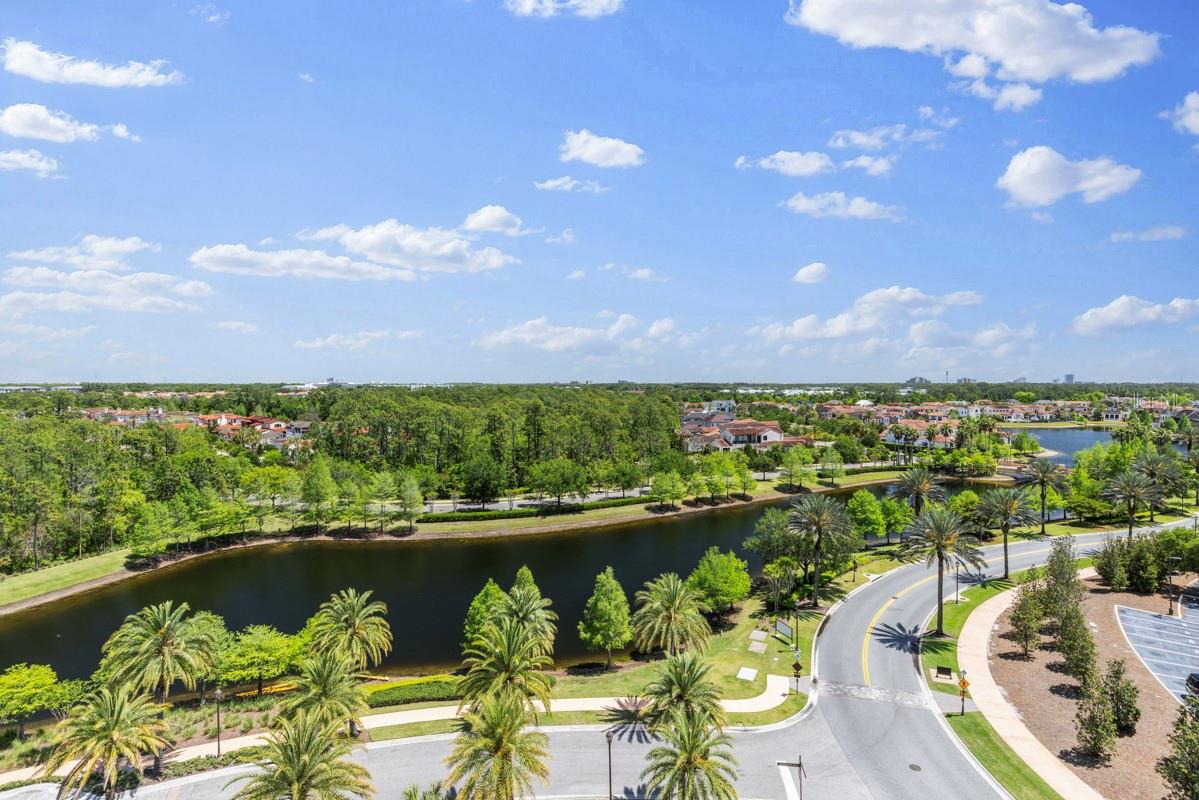 GOLDEN OAK FLORIAN PARK CONDOMINIUM - Residential