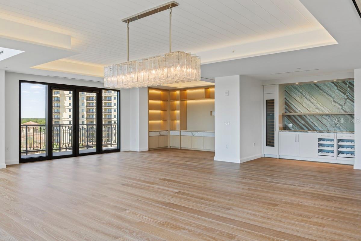 GOLDEN OAK FLORIAN PARK CONDOMINIUM - Residential