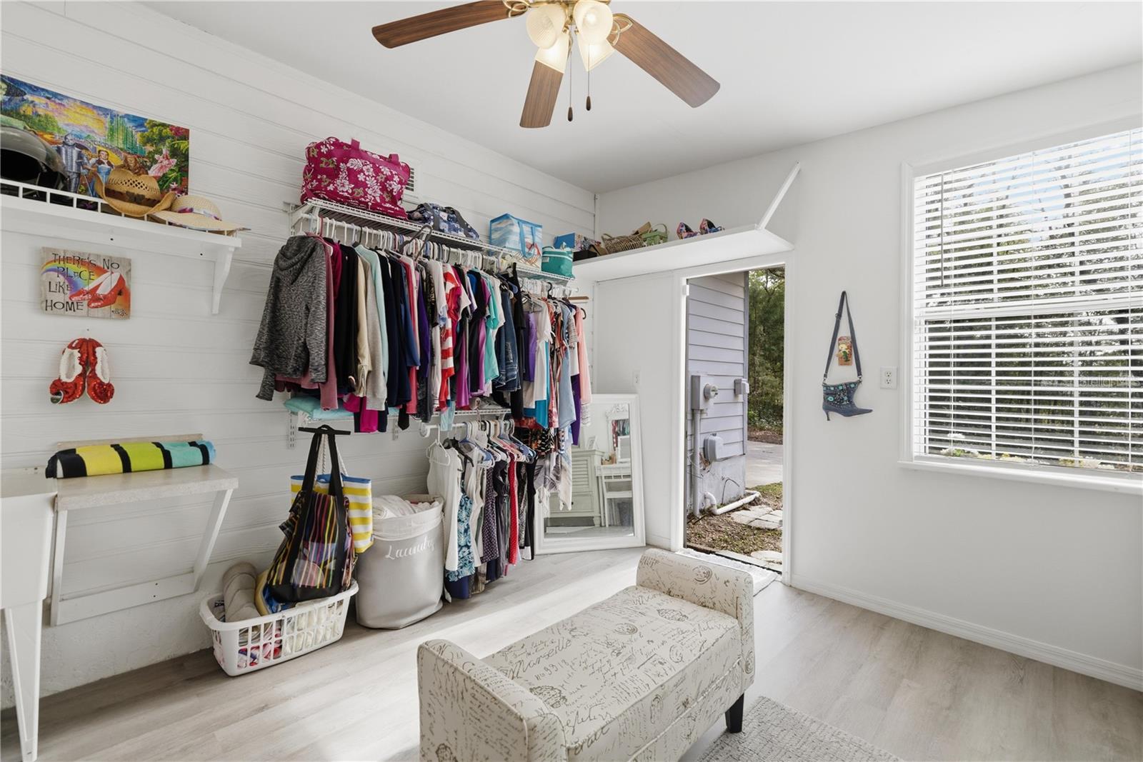 RAINBOW S END ESTATE - Residential