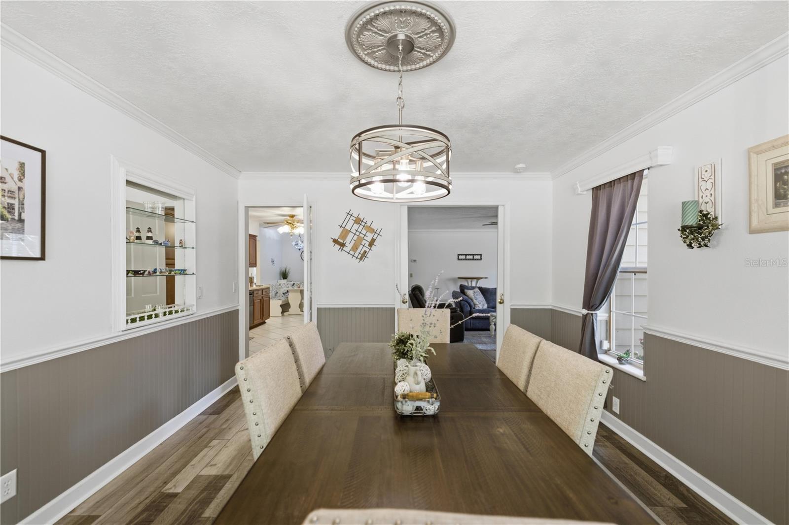 RAINBOW S END ESTATE - Residential