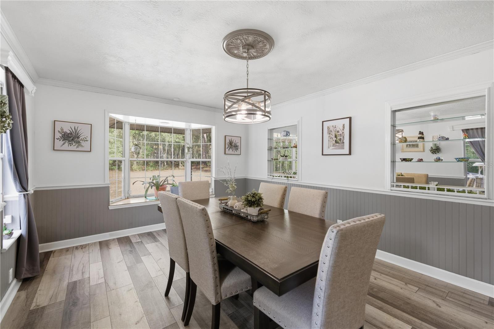 RAINBOW S END ESTATE - Residential