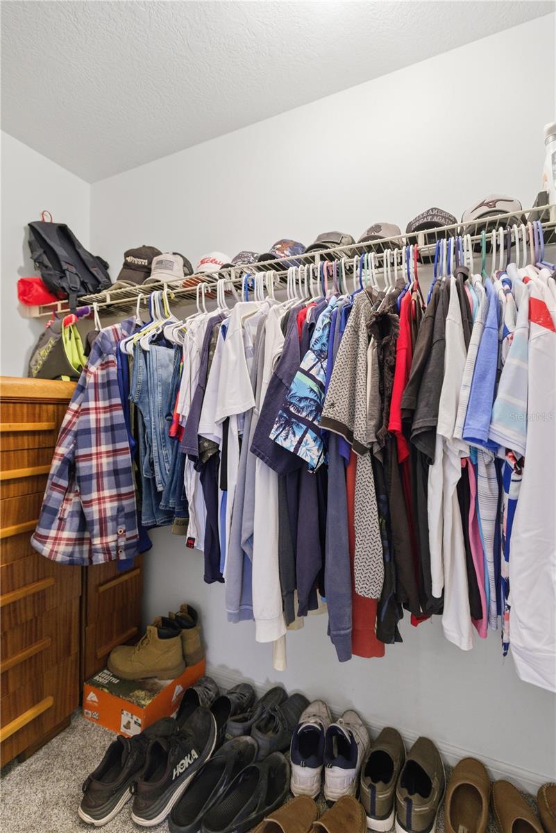 RAINBOW S END ESTATE - Residential