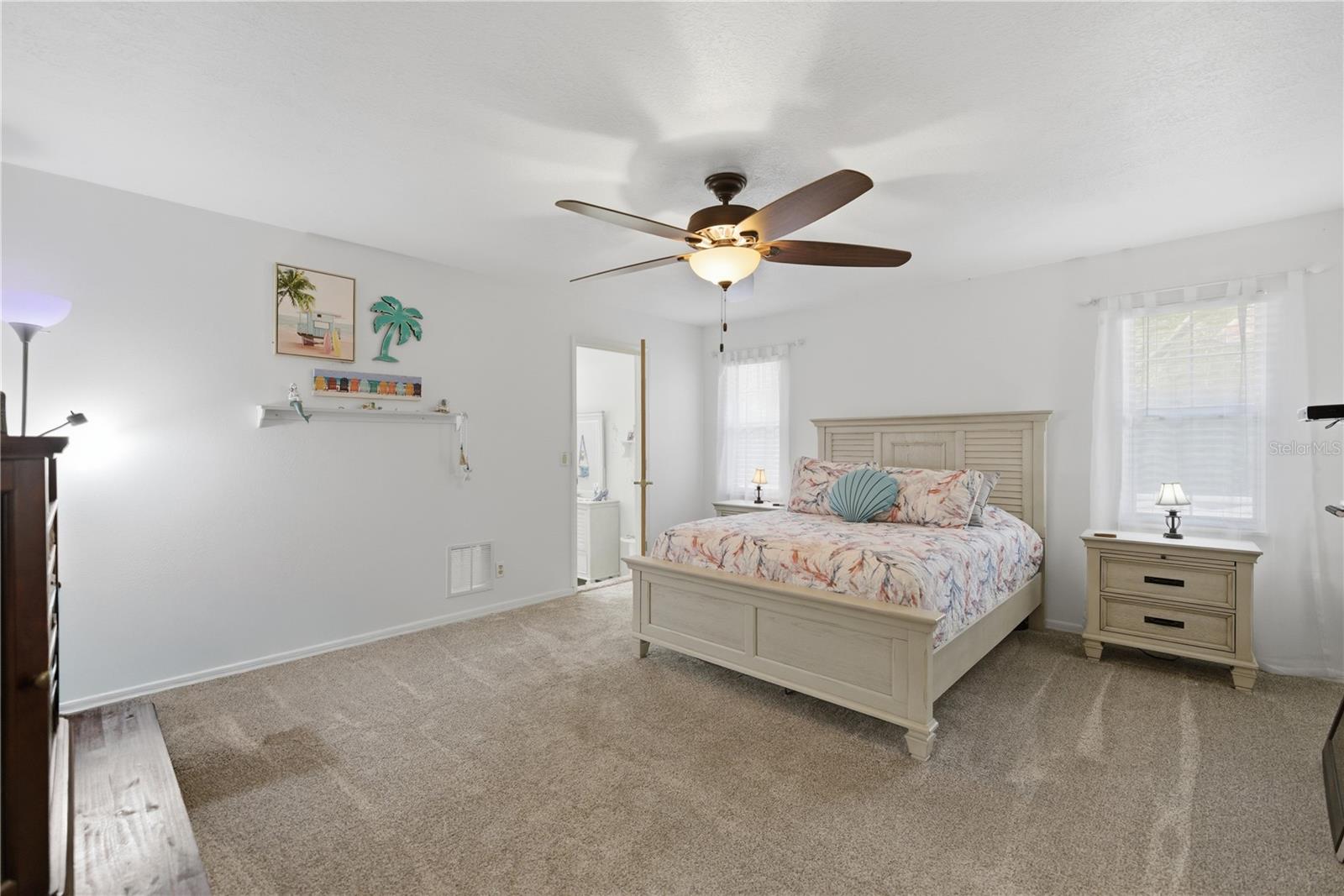 RAINBOW S END ESTATE - Residential