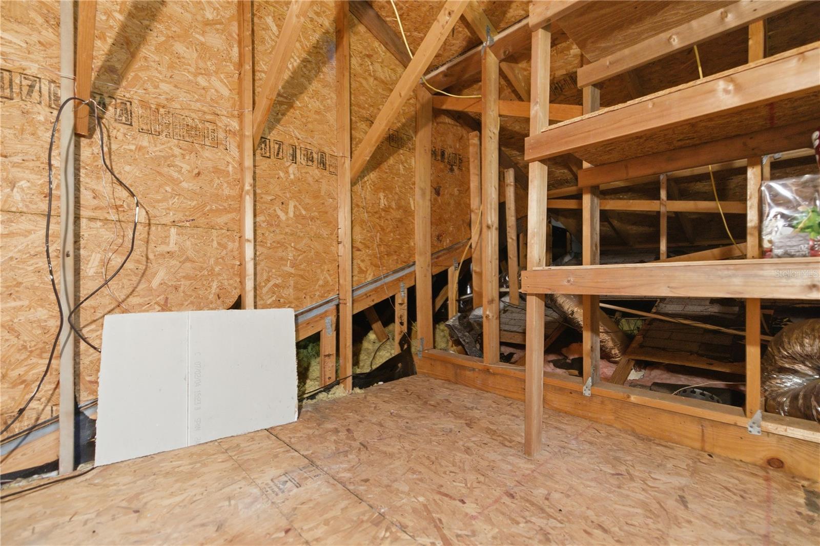 RAINBOW S END ESTATE - Residential