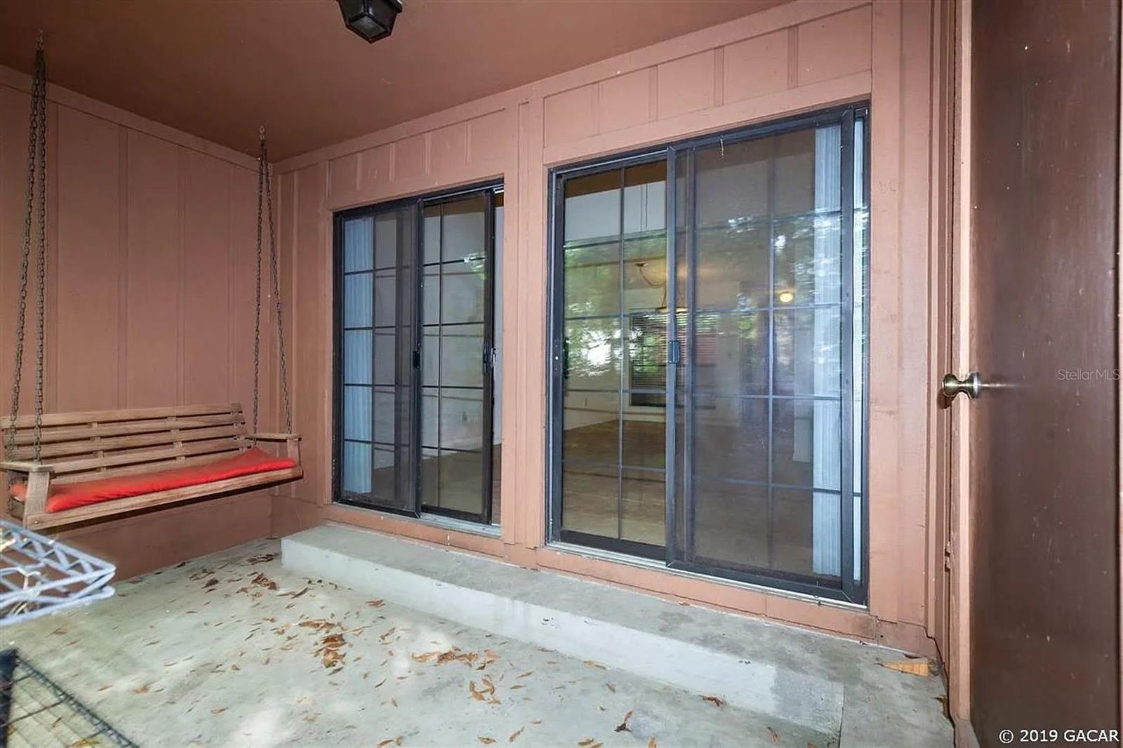 ROCKWOOD VILLAS UNIT II - Residential Lease