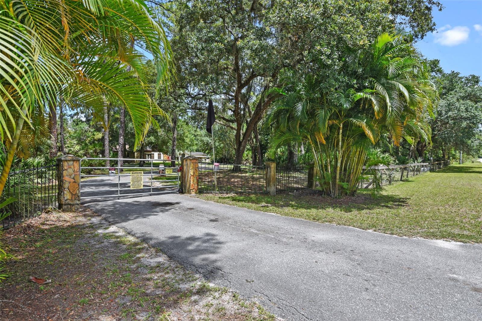 LAKE HARNEY ESTATES 5 ACRE DEV 256 PARCELS - Residential