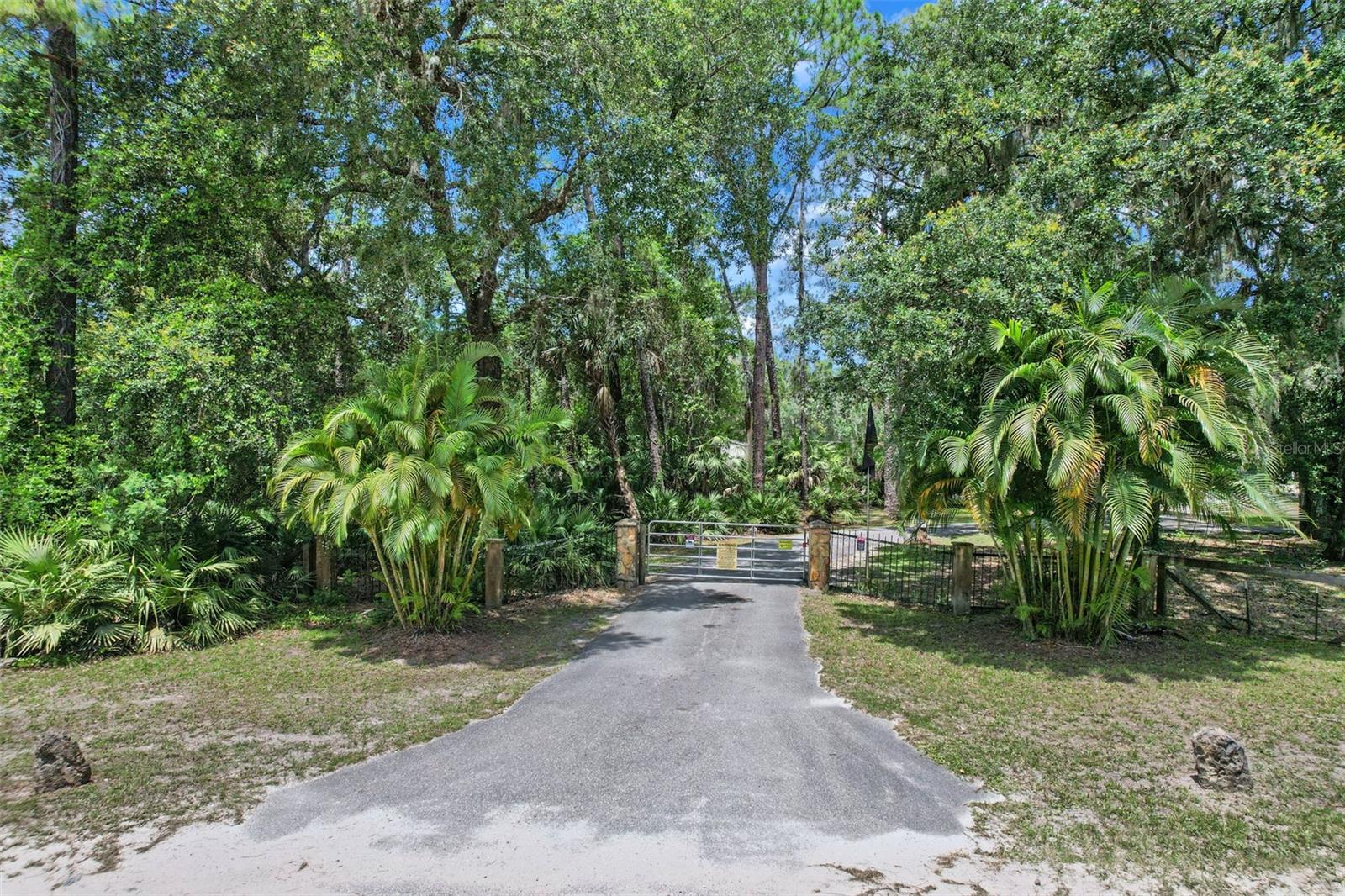 LAKE HARNEY ESTATES 5 ACRE DEV 256 PARCELS - Residential