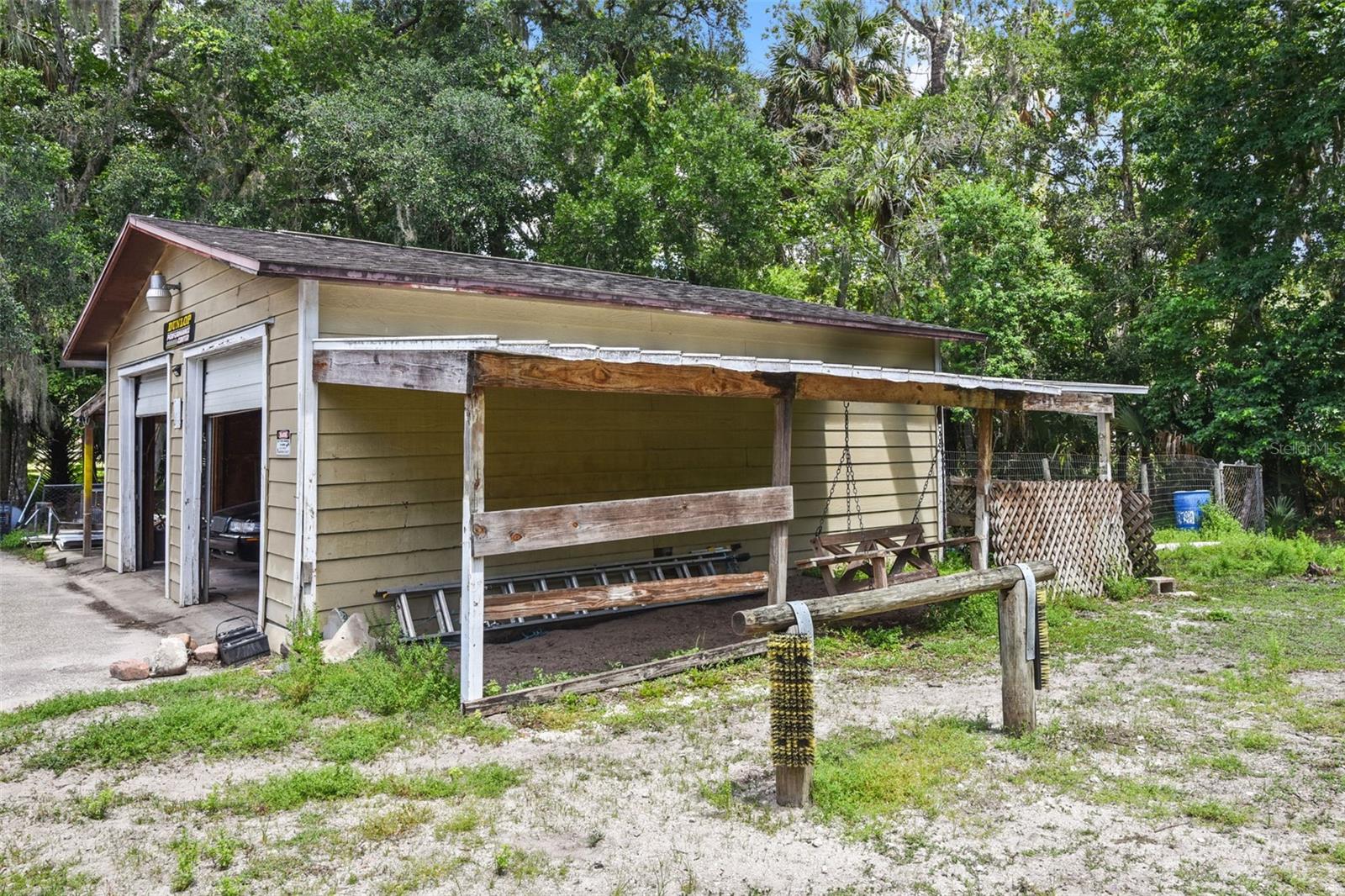 LAKE HARNEY ESTATES 5 ACRE DEV 256 PARCELS - Residential