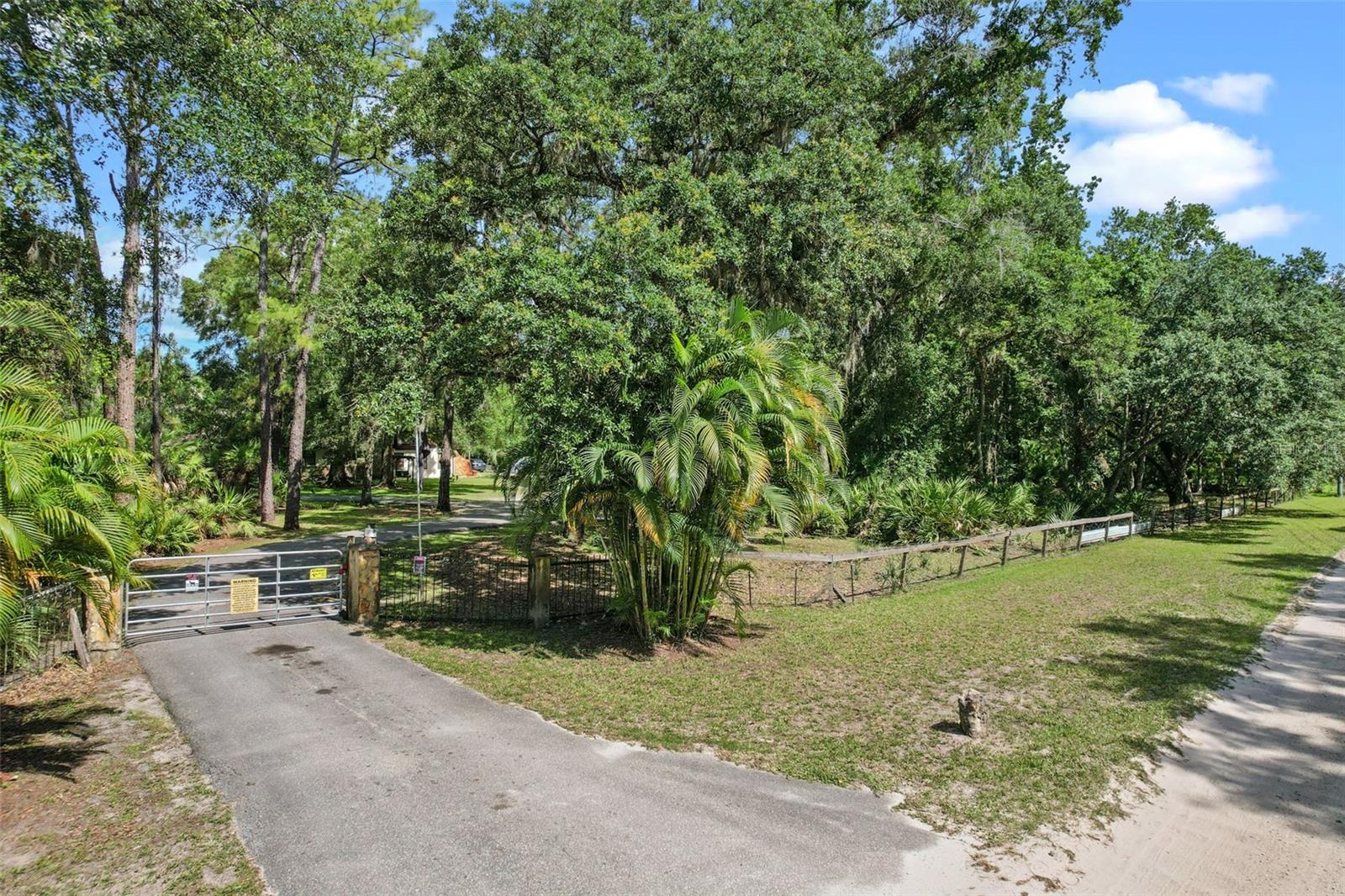 LAKE HARNEY ESTATES 5 ACRE DEV 256 PARCELS - Residential