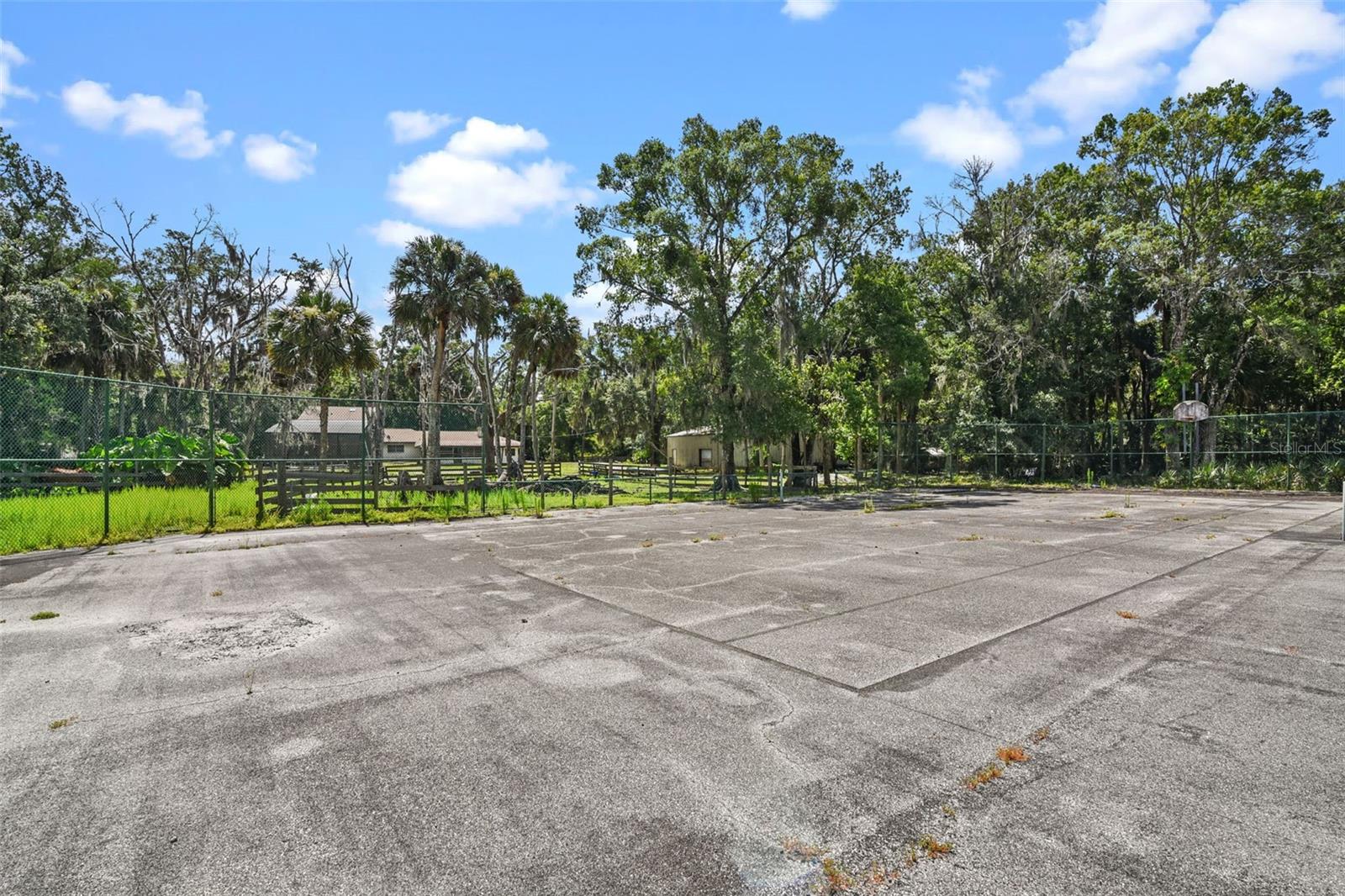 LAKE HARNEY ESTATES 5 ACRE DEV 256 PARCELS - Residential