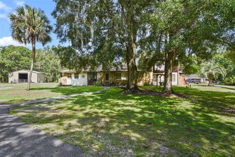 Photo of 546 Winona Drive, Geneva, FL 32732 (MLS # O6320041) Photo of 546 Winona Drive, Geneva, FL 32732 (MLS # O6320041)