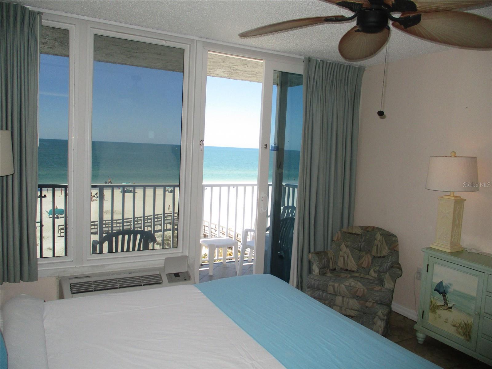 ISLAND INN CONDO - Residential