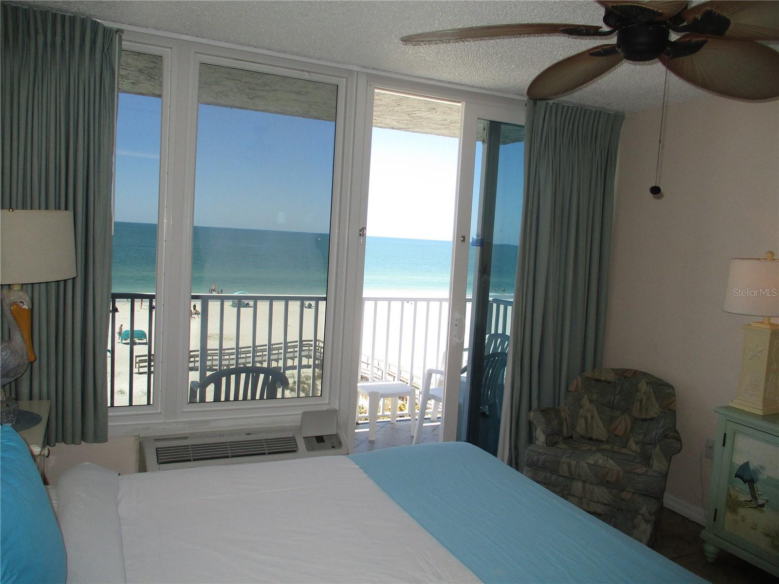 ISLAND INN CONDO - Residential