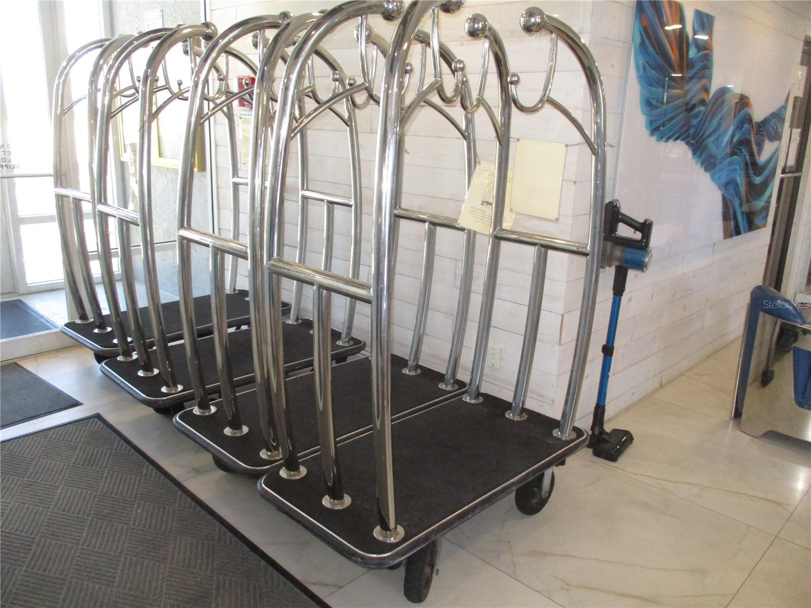 ISLAND INN CONDO - Residential