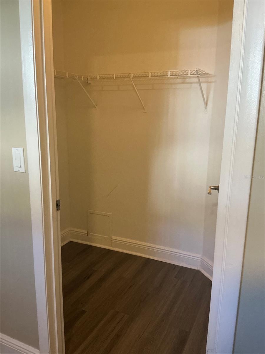 REGENCY PARK AT LAKE MARY A CONDO - Residential