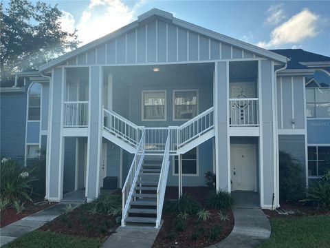 Casas a venda 109 - Jen Dantas 715 SUGAR BAY WAY 107 LAKE MARY FL 32746