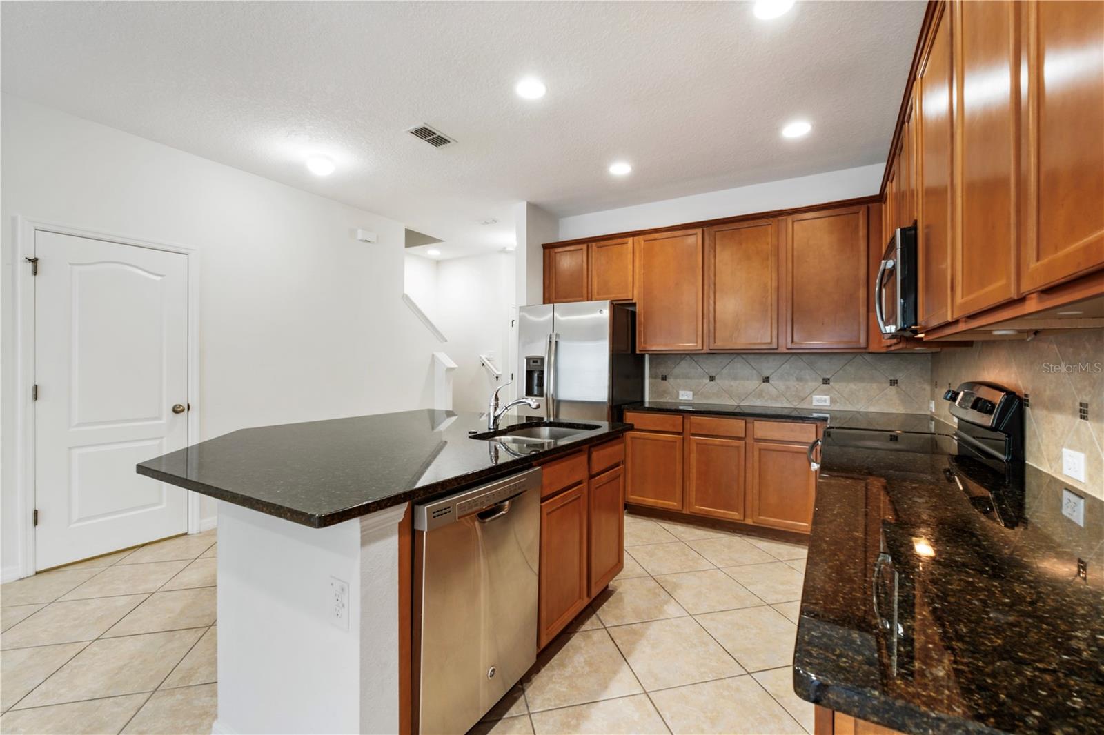 LAKE BURDEN SOUTH PH 2 - Residential Lease
