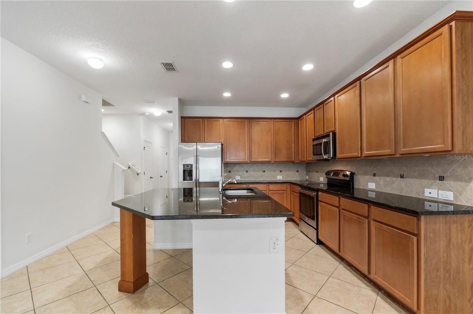 LAKE BURDEN SOUTH PH 2 - Residential Lease