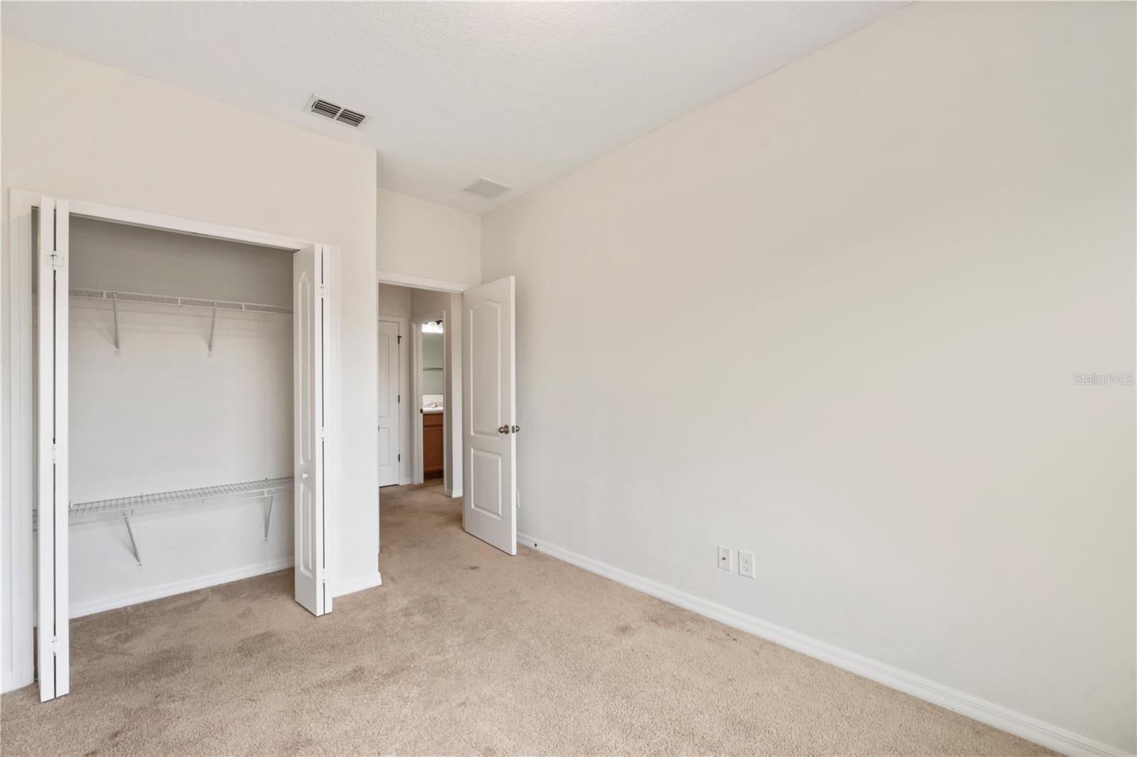 LAKE BURDEN SOUTH PH 2 - Residential Lease