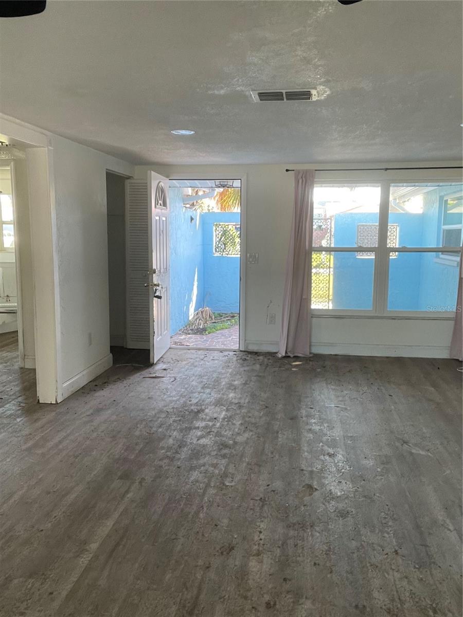 SEA PINES - Residential