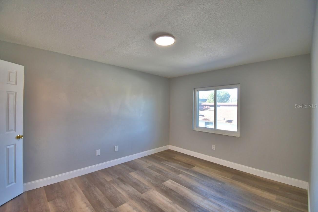 LAKE KIT - Residential