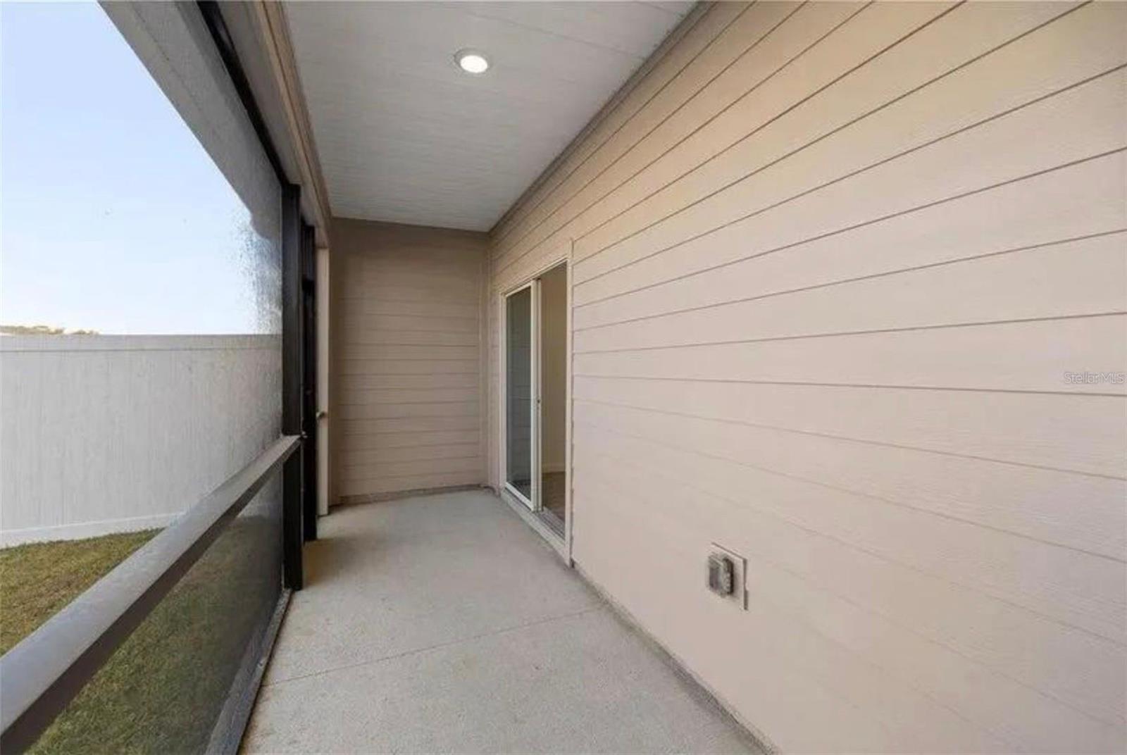 OAK HAMMOCK PRESERVE - Residential Lease