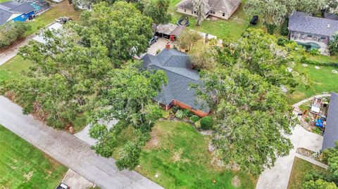 A home in WINTER HAVEN