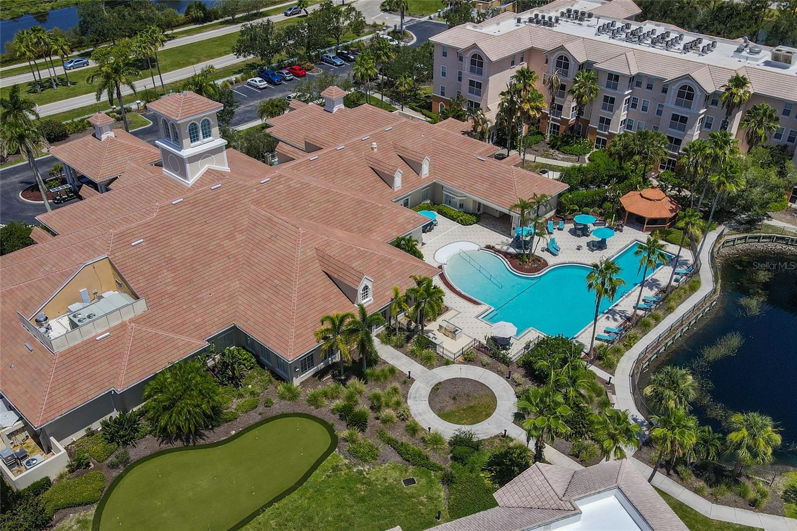 THE VILLAS AT VENICE - Residential