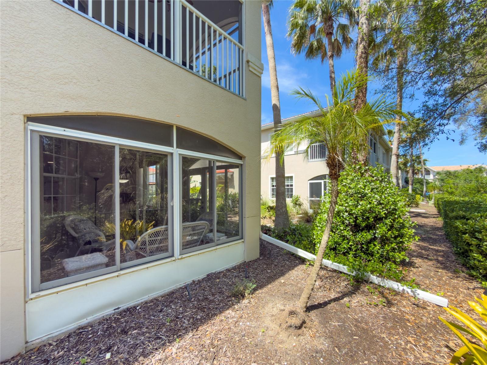 THE VILLAS AT VENICE - Residential